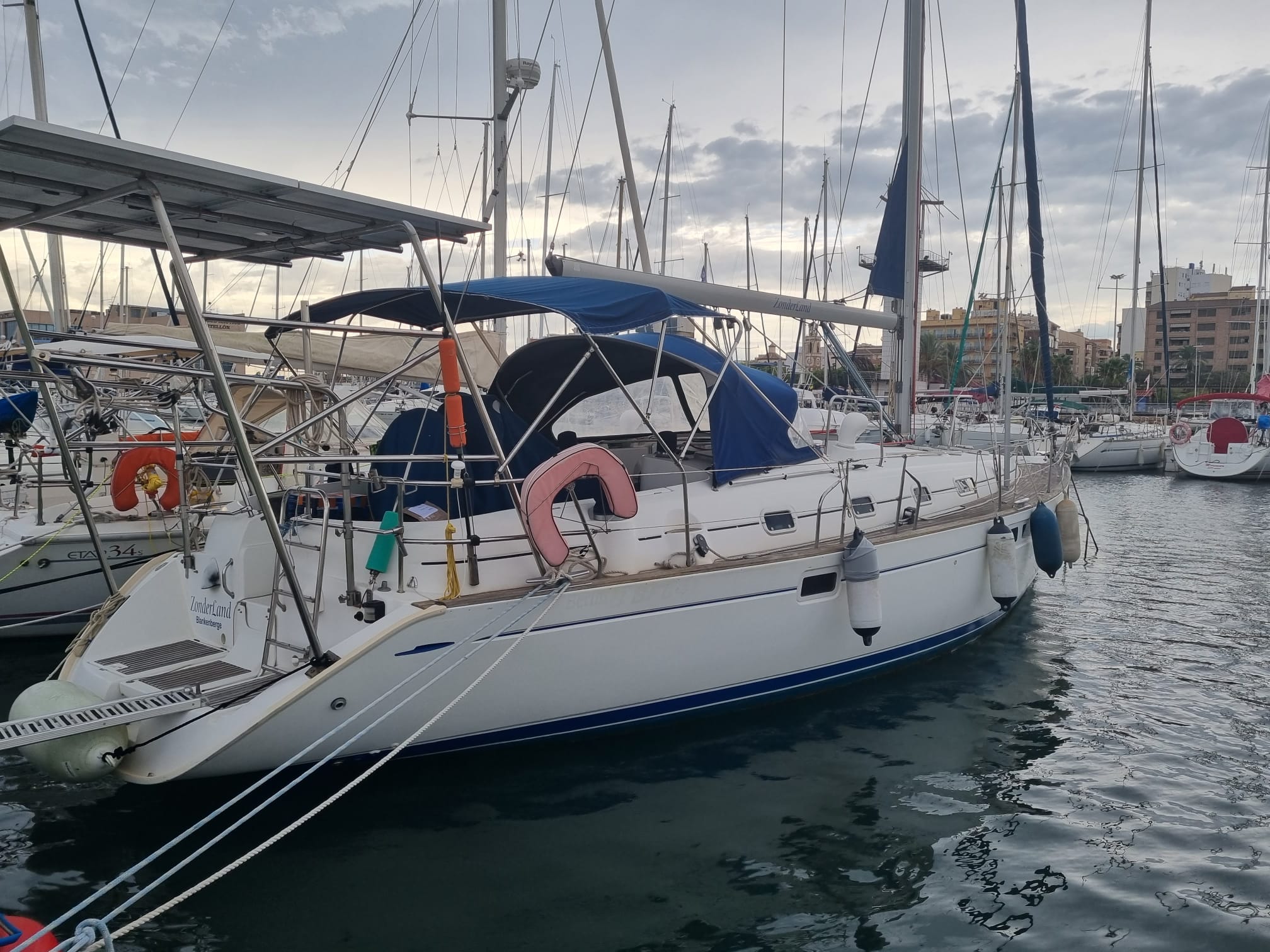 slider 4 Beneteau Oceanis 461